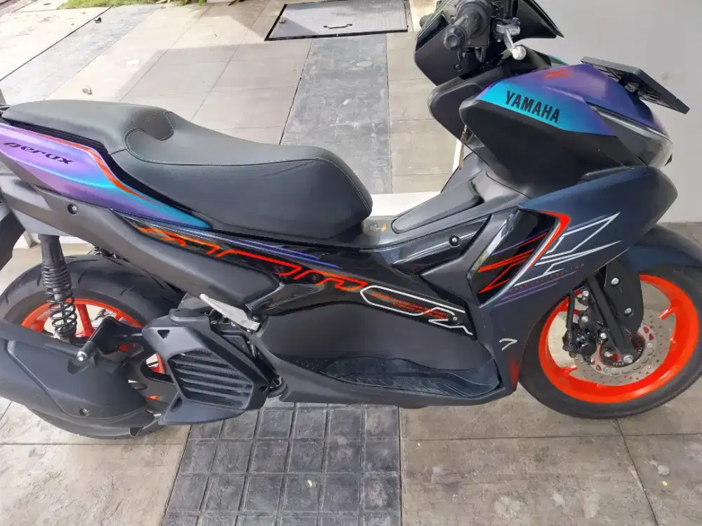 Dijual motor yamaha aerox cyber city 2024