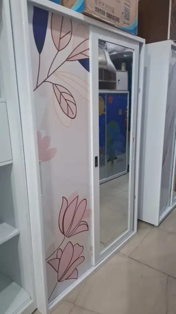 Lemari baju 2 pintu geser bahan besi P.120cm