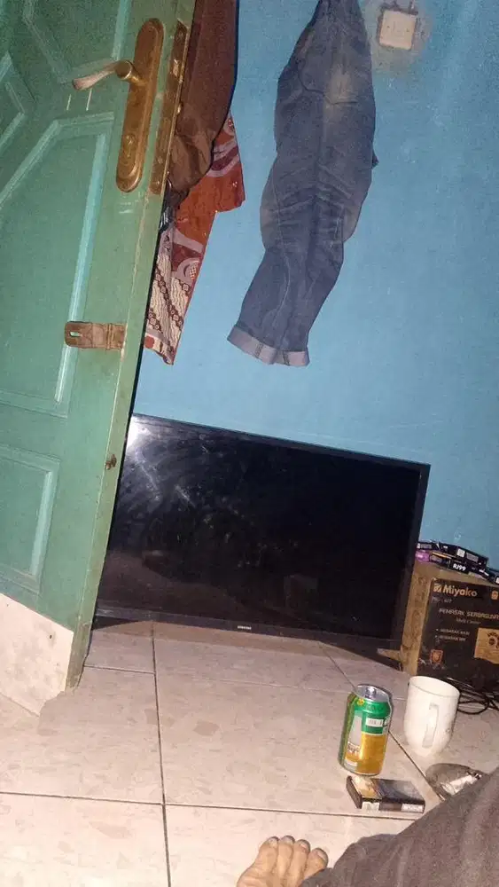 Dijual Samsung LCD TV 32 dan Coocaa LCD TV 42