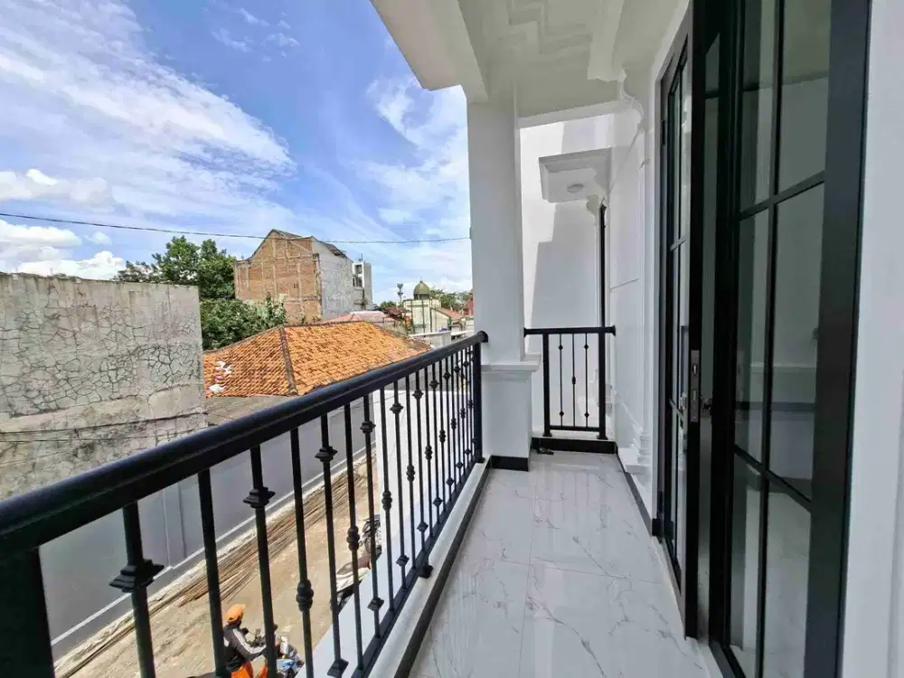 3Lantai Tanah Luas Dekat Stasiun Tanjung Barat