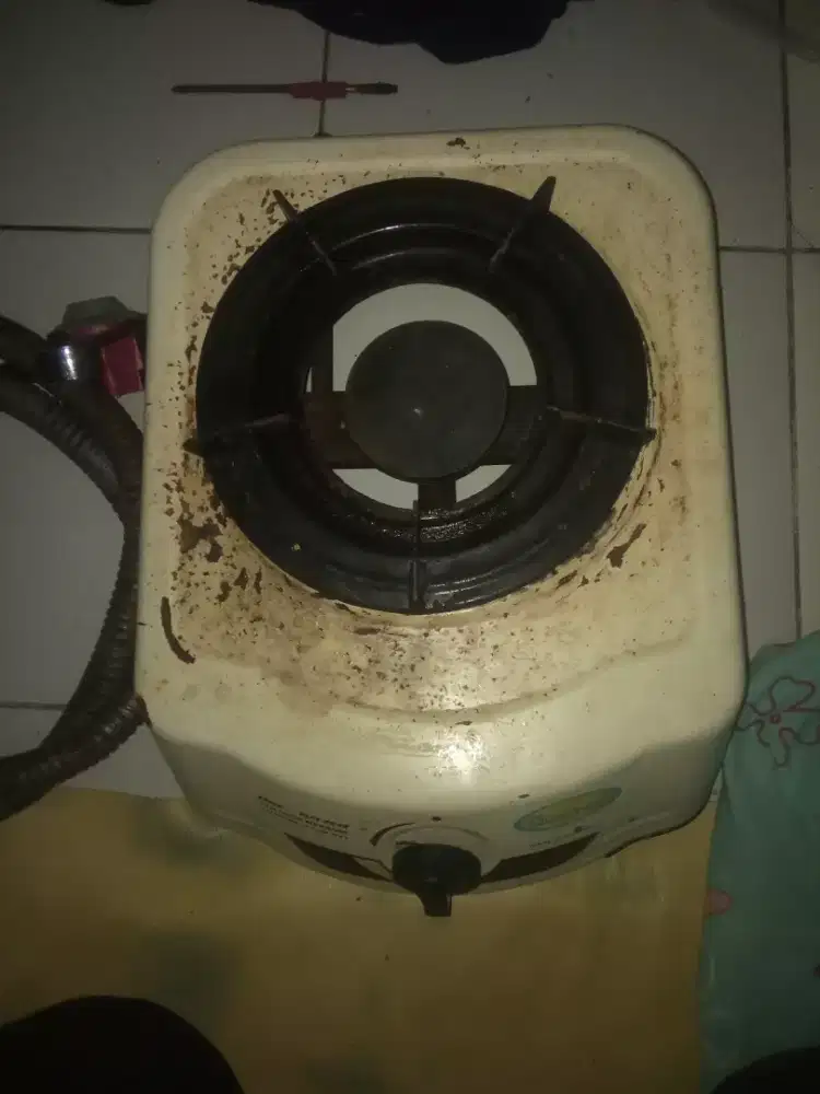 Kompor gas satu tungku merk quantum dan selang regullator