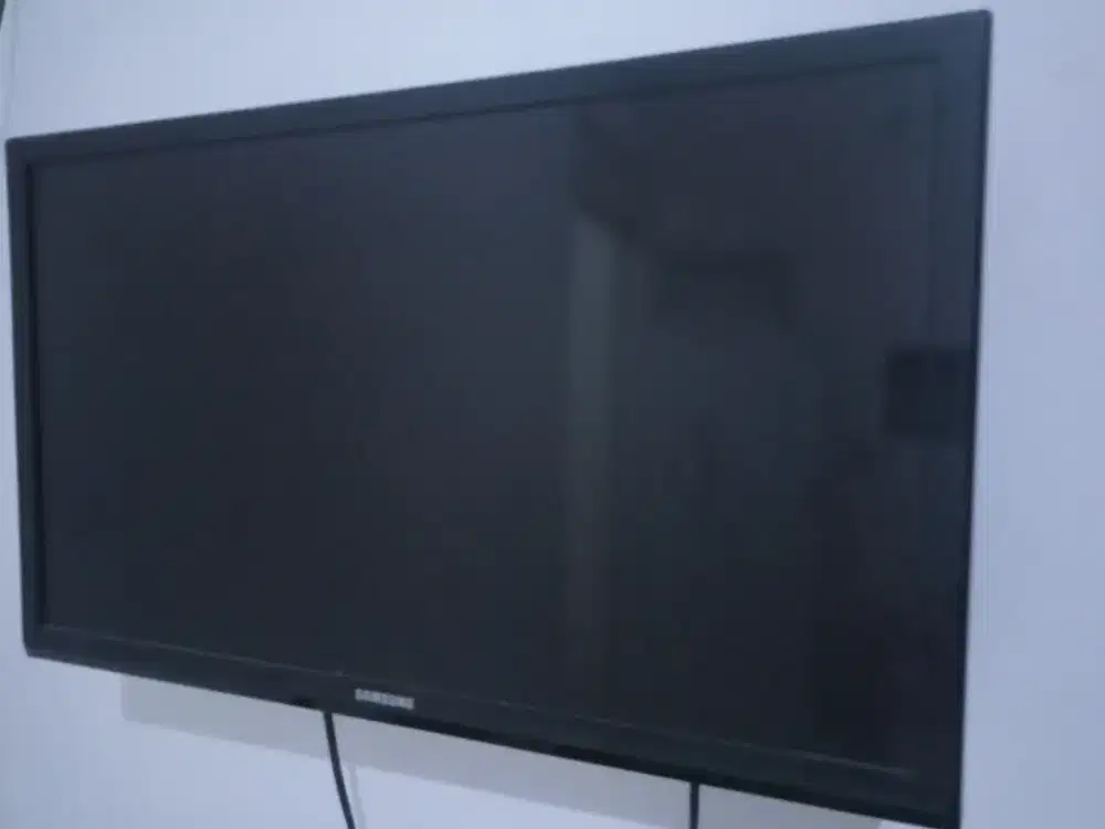 Samsung LED TV 24 inch Dengan Kondisi Fisik dan Elektronik Terbaik