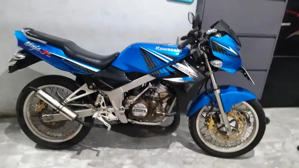 Dijual ninja r 2014 lengkap hidup