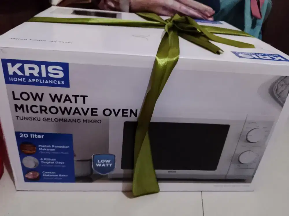 Kris microwave oven