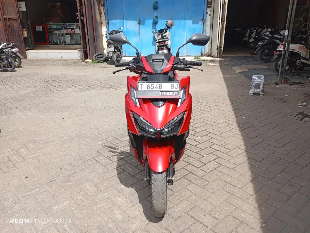 Honda Vario 160 tahun 2023 surat komplit