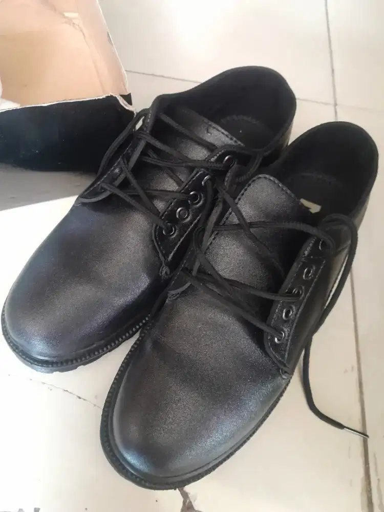 Sepatu Pantofel MJC
