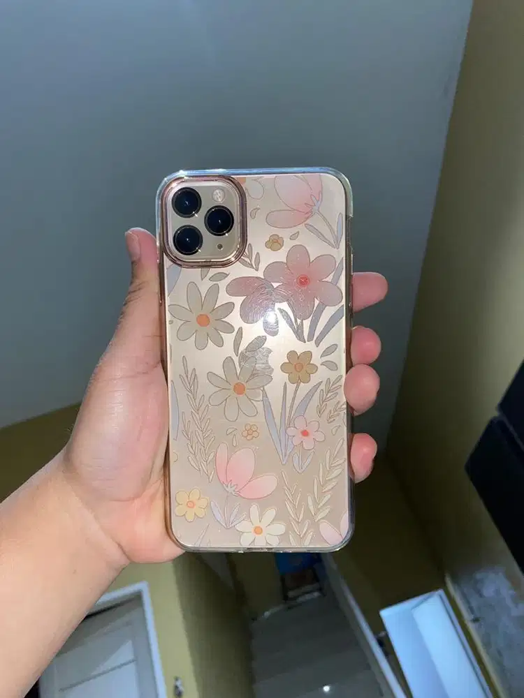 Iphone 11 Pro max 256 GB Original Bekas - Mulus & Siap pakai