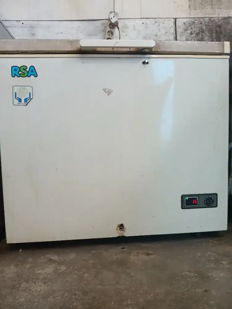 Jual cepat Frezzer frizer pliser RSA 220 dingin beku