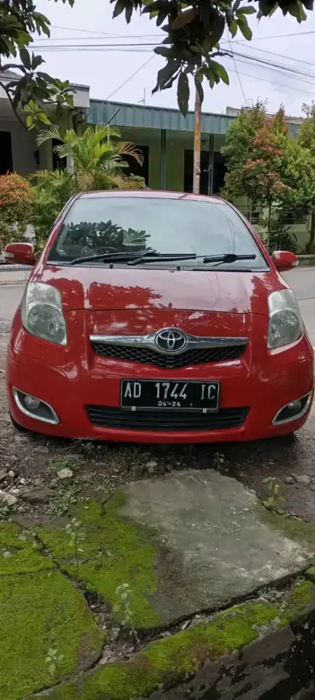 yaris mt 1.5J 2010 250+km