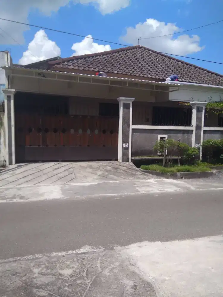 Disewakan rumah bisa utk kantor