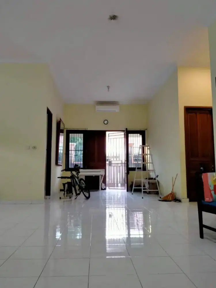 Disewakan rumah bisa utk kantor