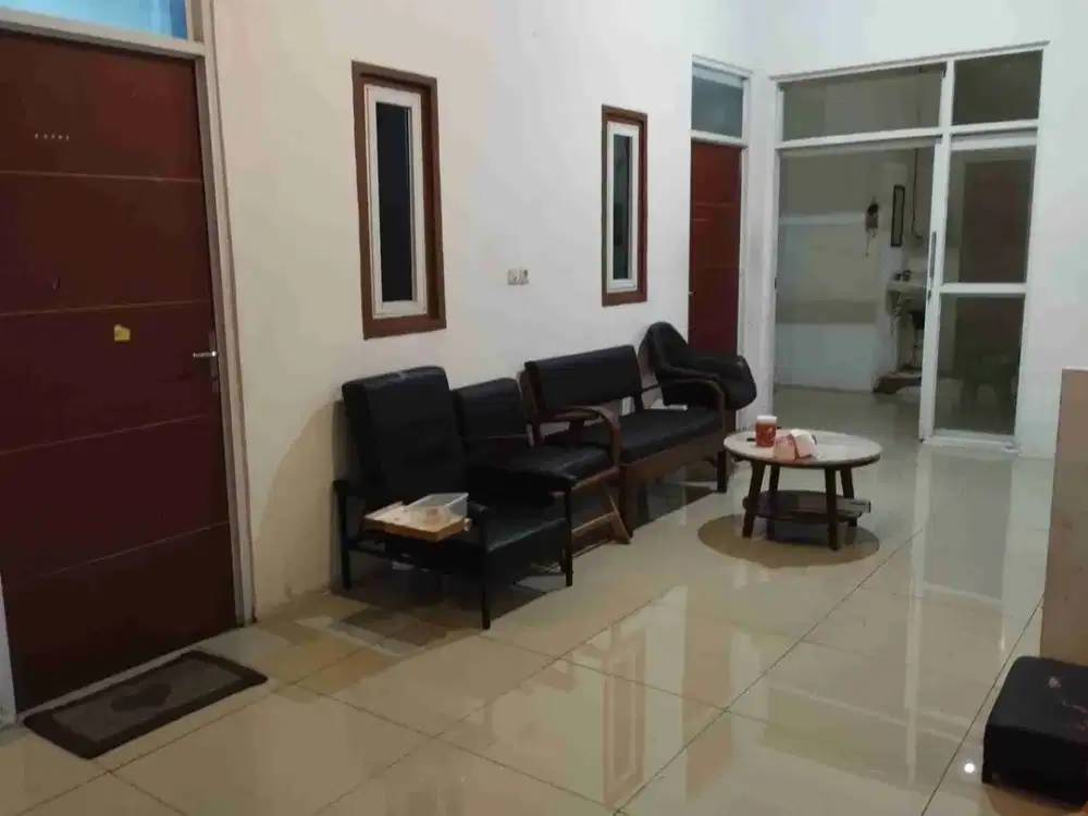 Dijual Rumah dan Tempat Usaha Bangunan Baru Strategis dan Ramai di sayap Moh.Toha, dekat ITC Kebon Kelapa