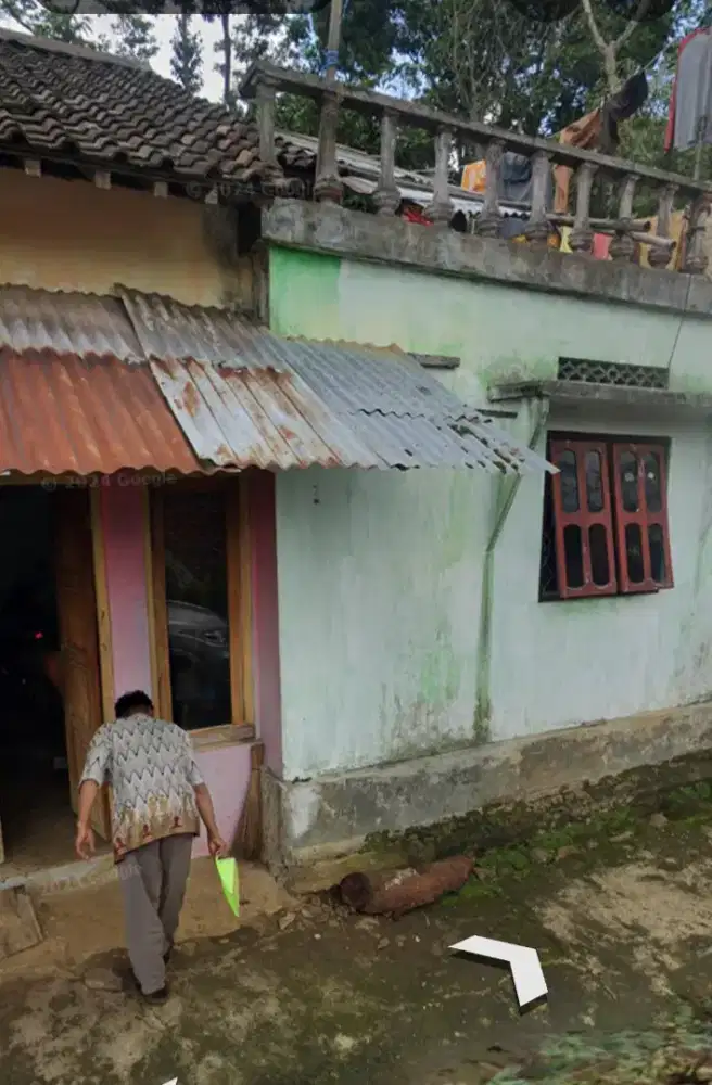 * Rumah kampung sejuk *