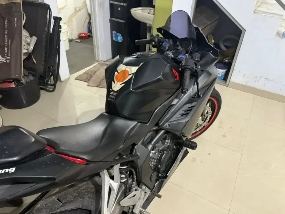 Honda CBR 250 Low KM