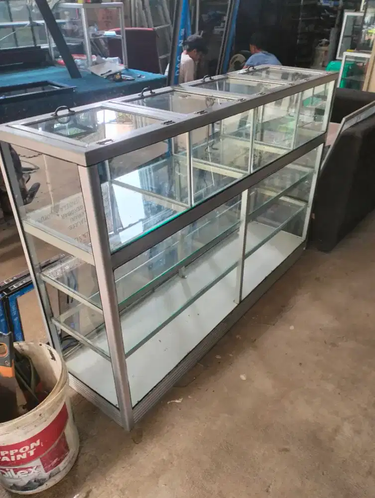 Etalase seken 1,5m/cod