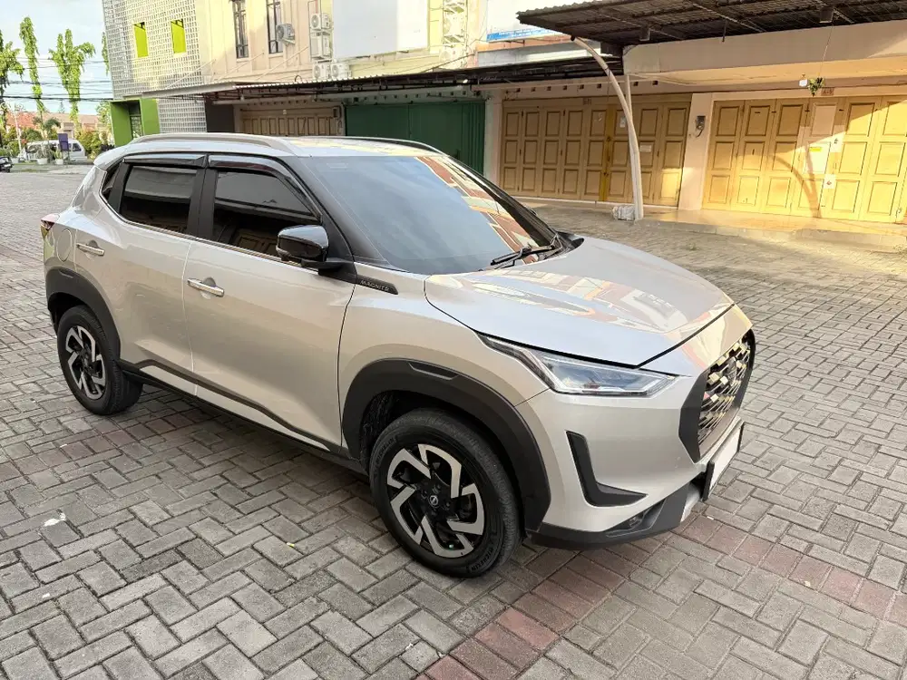 mobil nissan magnite