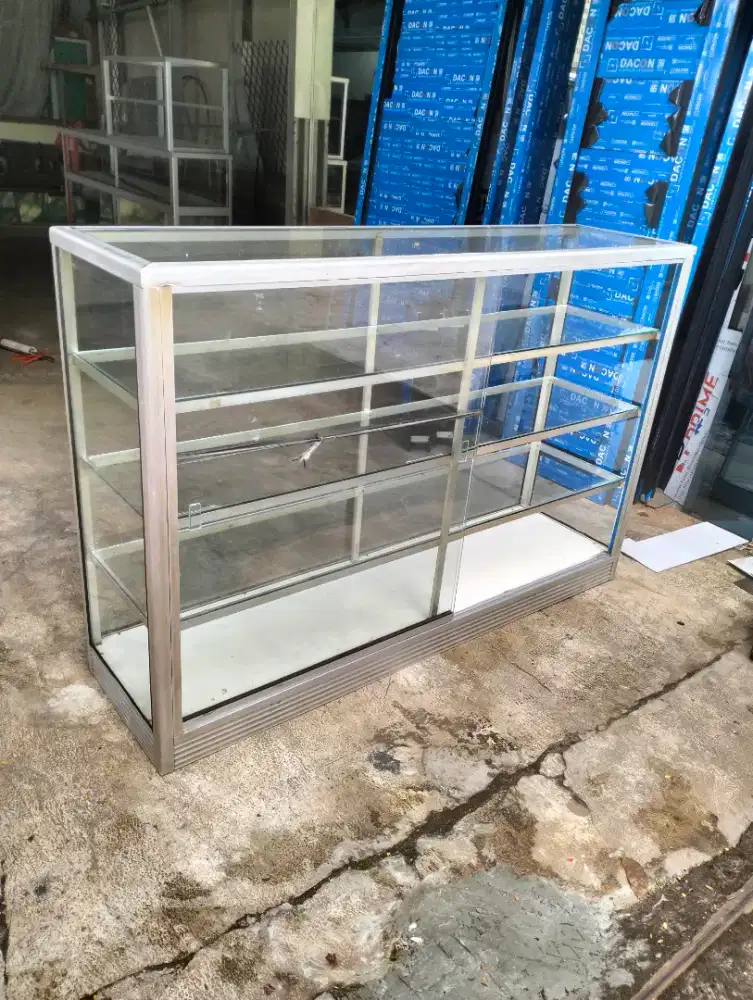 Etalase seken 1,5m/cod