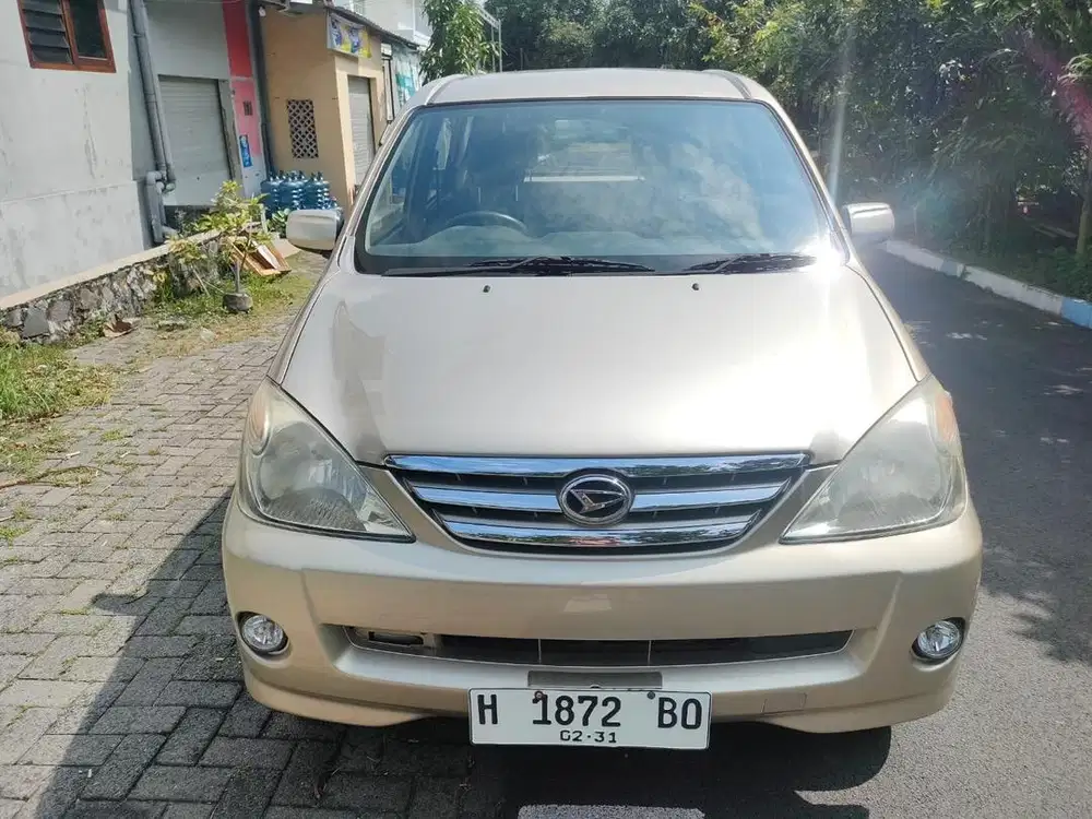 Dijual xenia manual 2004