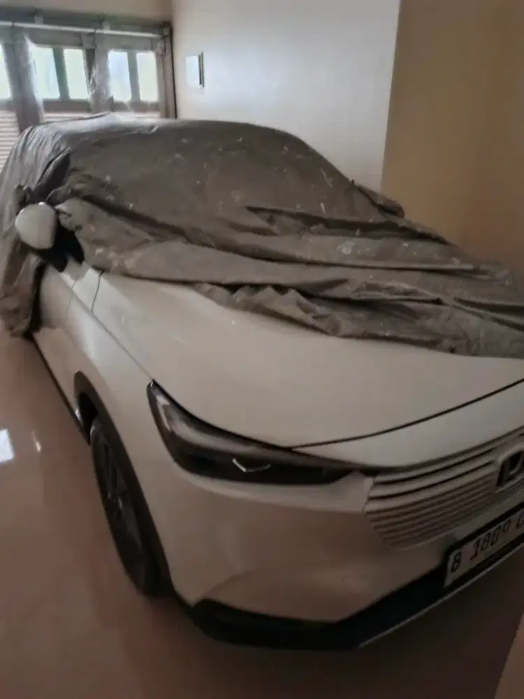 Honda HR-V 2024 baru (km 90 perak sanrup)