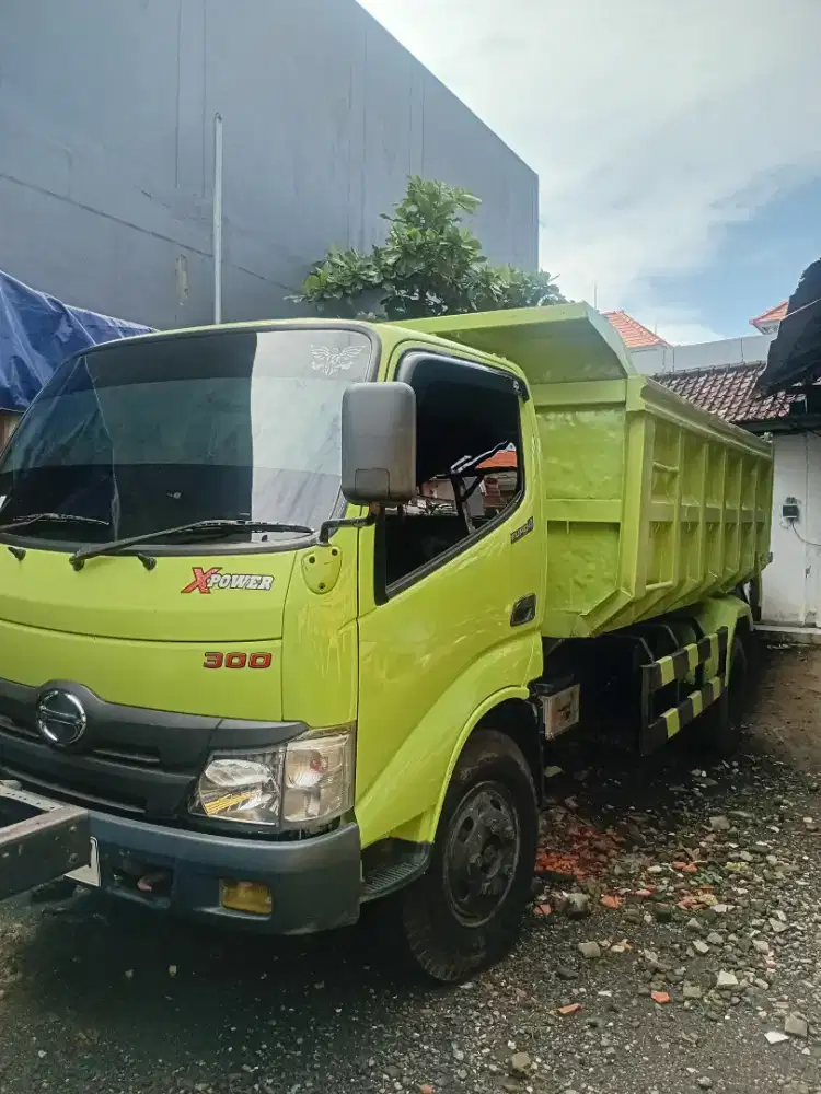 Truk Hino Dutro Xpower Dump tahun 2023