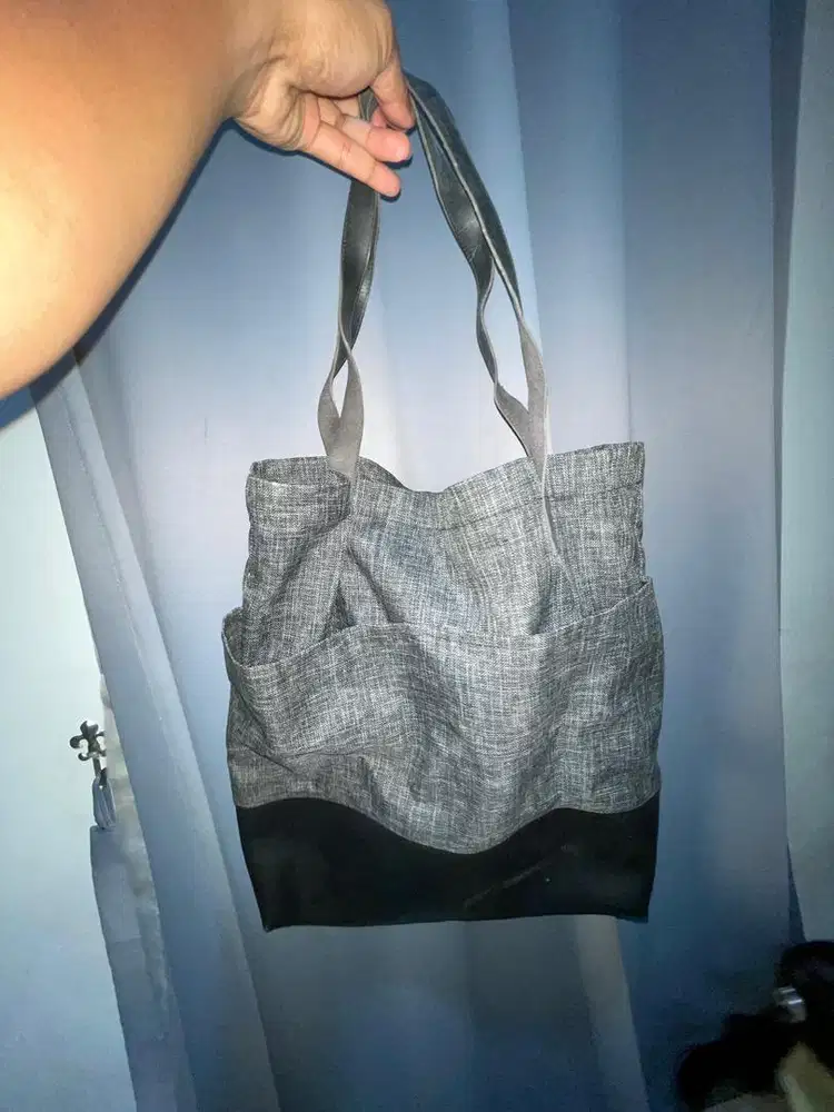 (GRATIS) Tas totetbag hitam perempuan