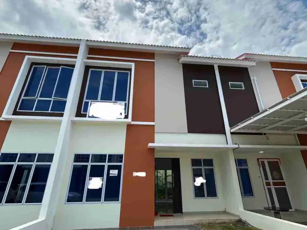 DISEWAKAN RUMAH 2 LANTAI KOSONGAN‼️