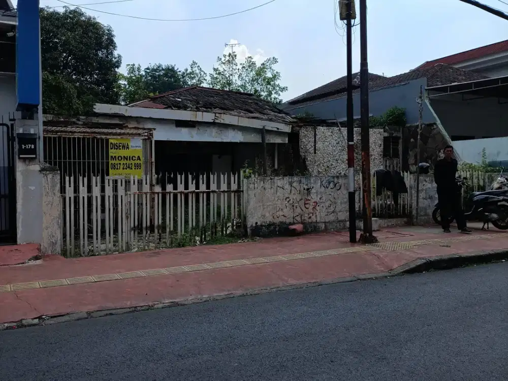 Lahan usaha depan Rs Islam lok ramai