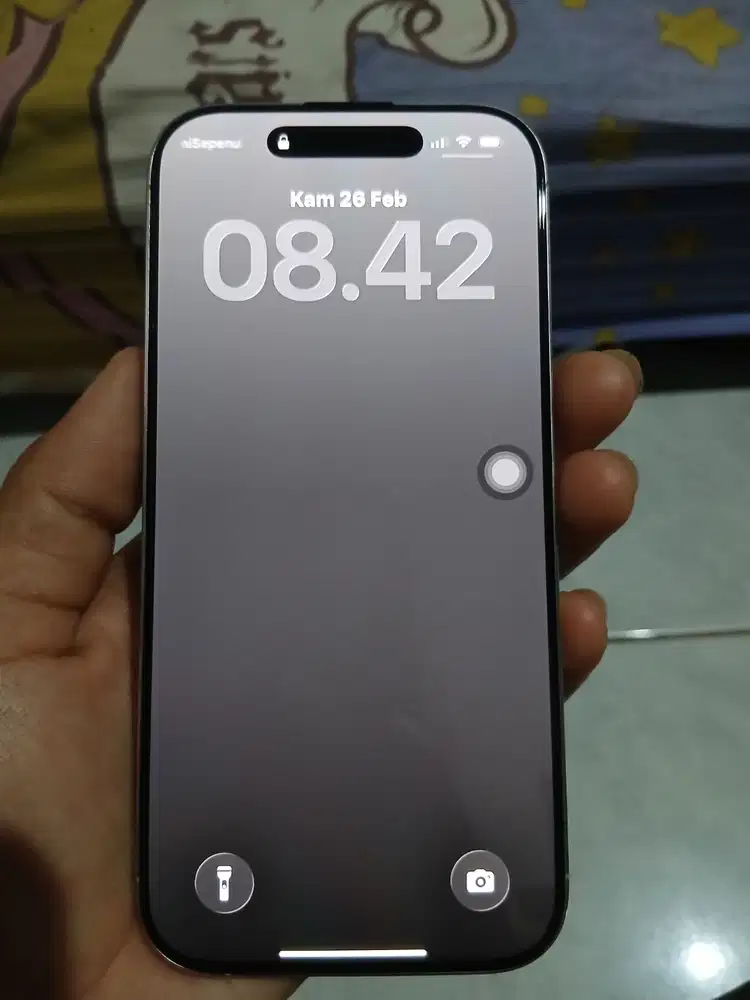 Jual iphone 16 pro like new