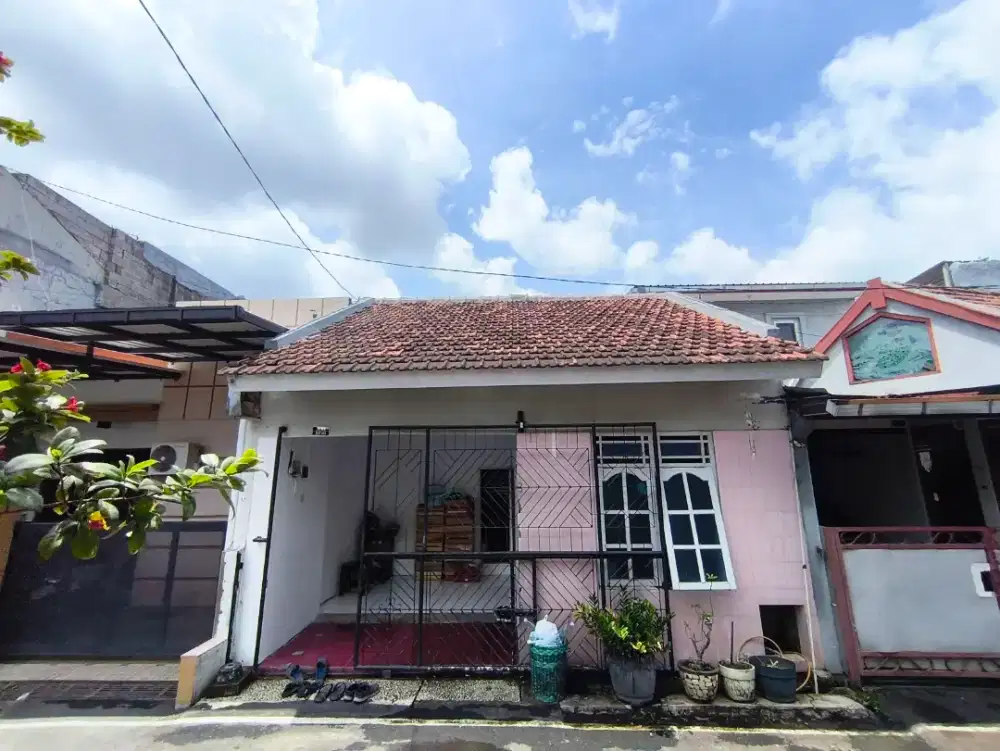 Rumah di Perumahan Singocandi Kudus