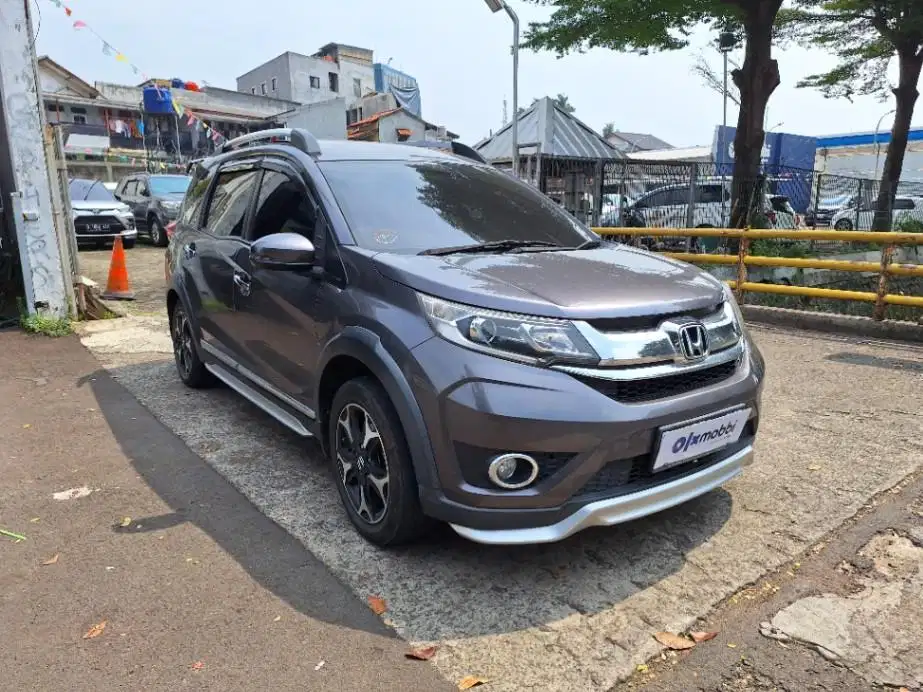 DP MURAH Honda BR-V 1.5 E Prestige Bensin-AT 2018 Abu CBKSB