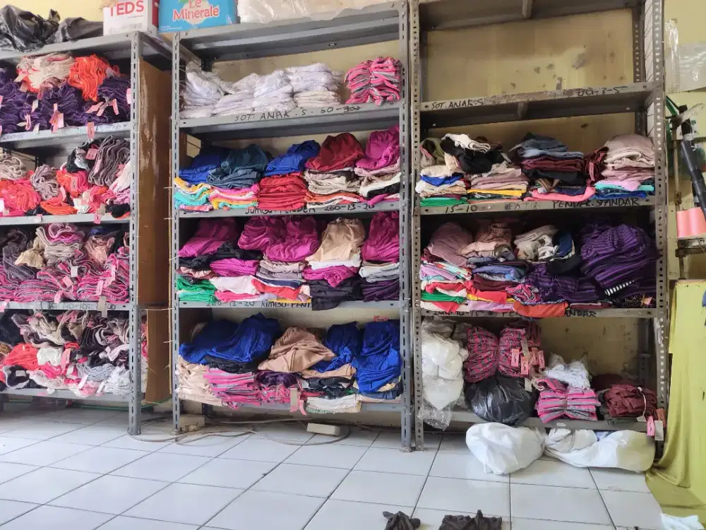 Dibutuhkan 1 orang tukang lipat