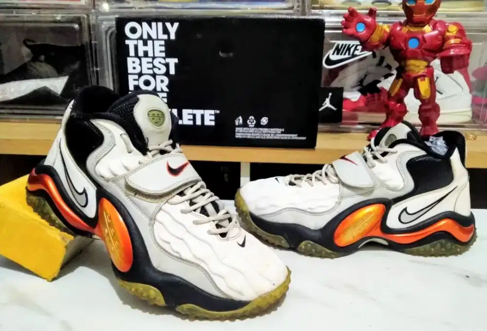 Sepatu Basket Nike Zoom Turf Vintage