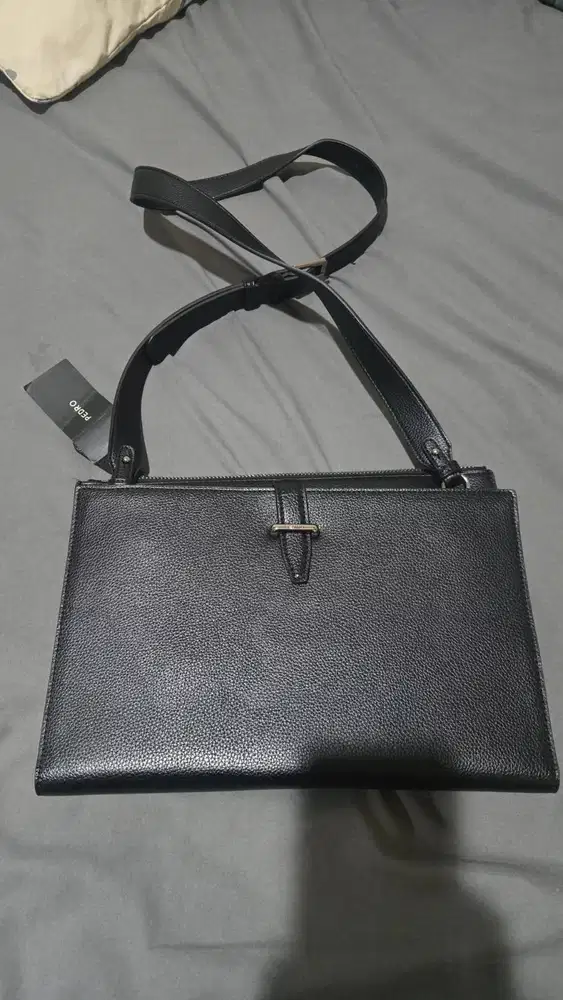 Tas Pedro Sling Bag Original seperti baru