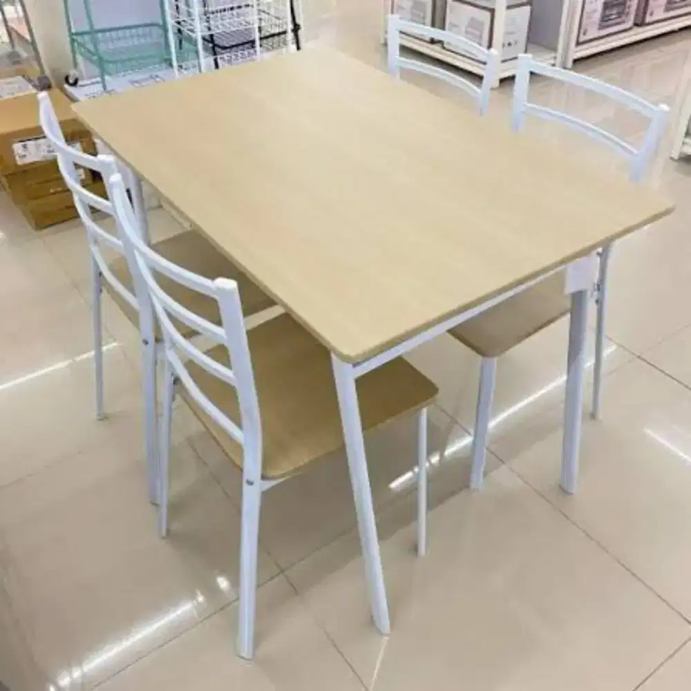 Harris Dining set