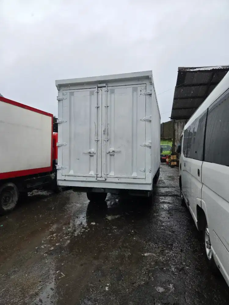 Isuzu Elf NKR71 2014 CDD Box roda 6