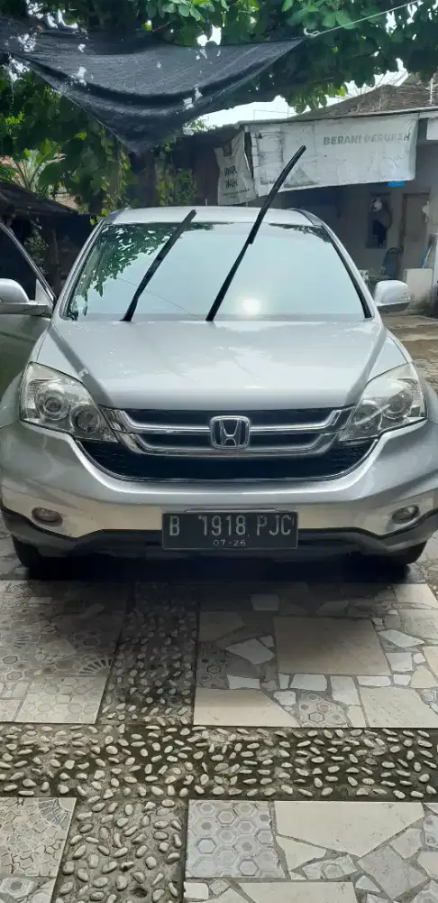 Honda crv 2.0 tahun 2011 warna silver