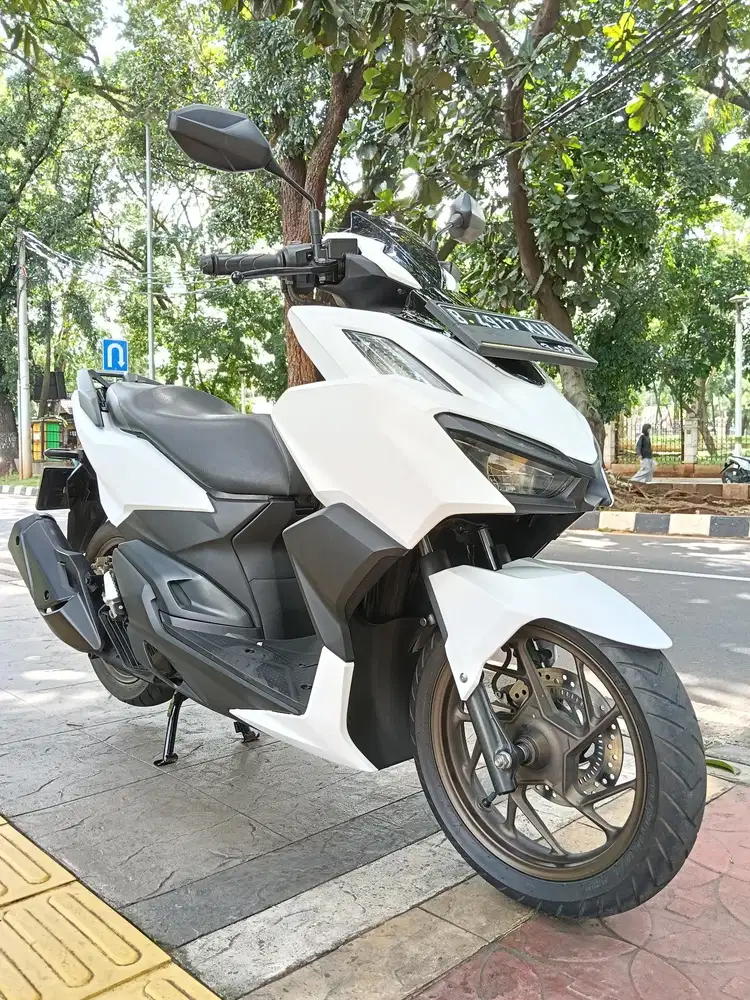 DIJUAL CASH KREDIT NEW HONDA VARIO 160 ABS THN 2022 PJK IDUP