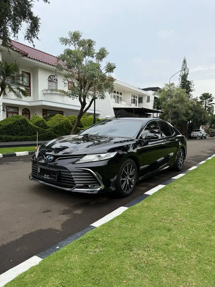 CASH 2022 Toyota Camry Hybrid Facelift (Tipe Tertinggi)