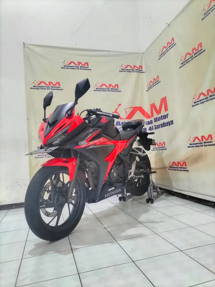 Km 11 Ribu Honda CBR 150 hitam merah tahun 2018
