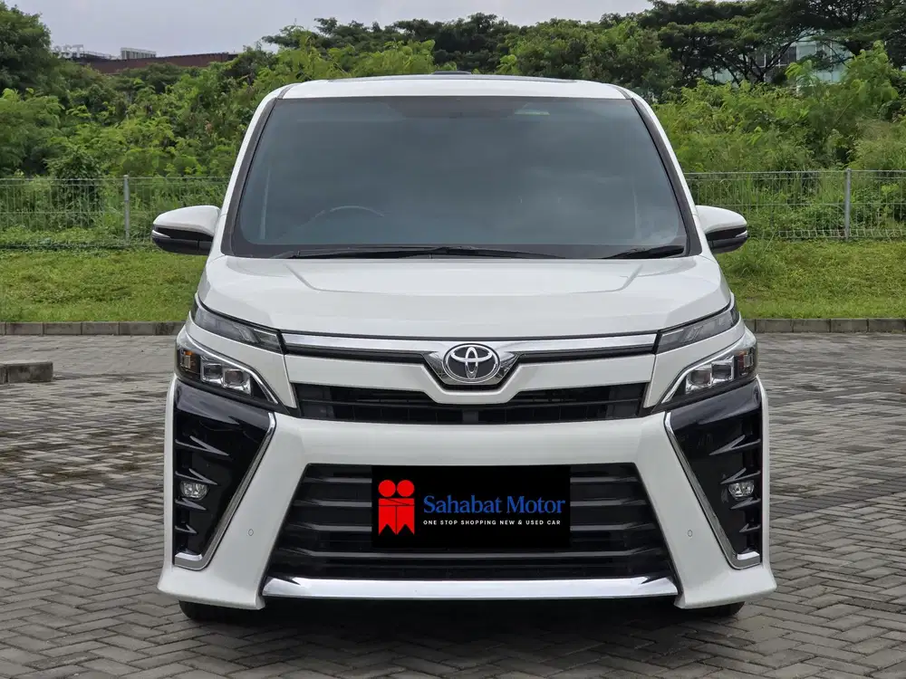 Toyota Voxy 2019
2.0 Automatic