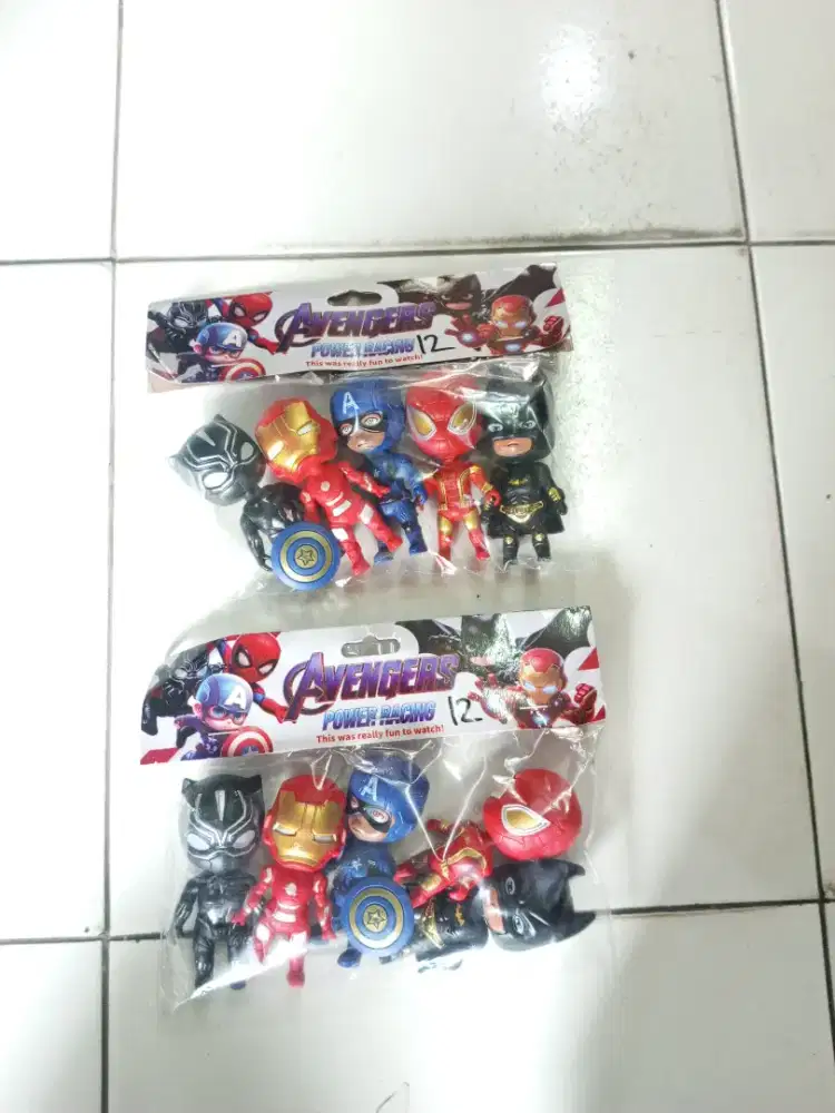 Mainan anak Avengers isi 5