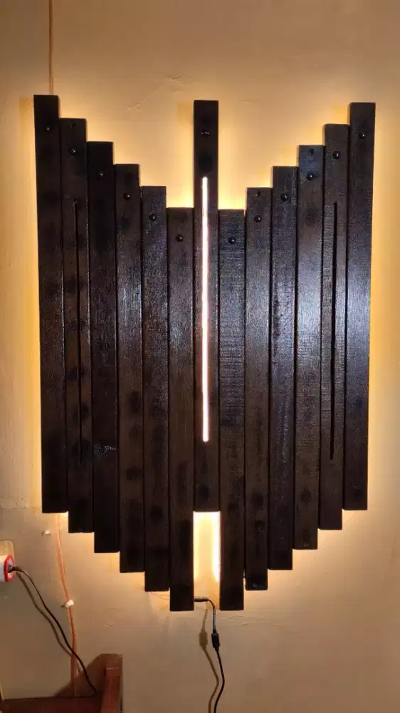 Hiasan dinding antik background LED