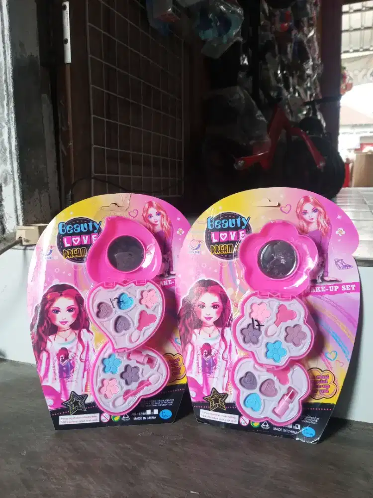 Mainan anak makeup bunga love