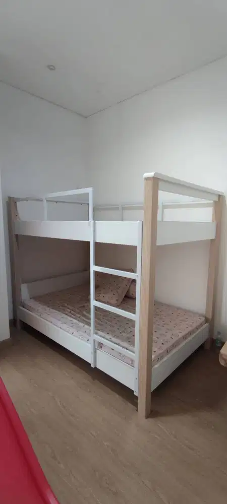 Dipan 2 Tingkat Kokoh include Kasur Quantum 2pc ukuran 160x200