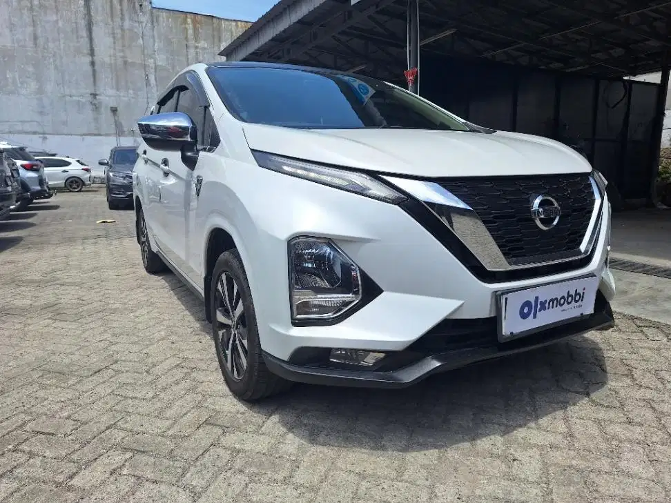 DP MURAH Nissan Livina 1.5 VE Bensin-AT 2019 Putih CFFPB