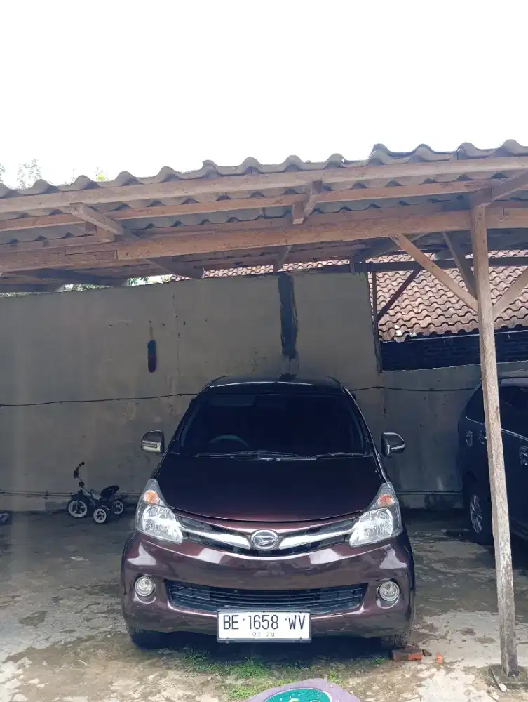 Xenia 2013 R 1.3 M/T