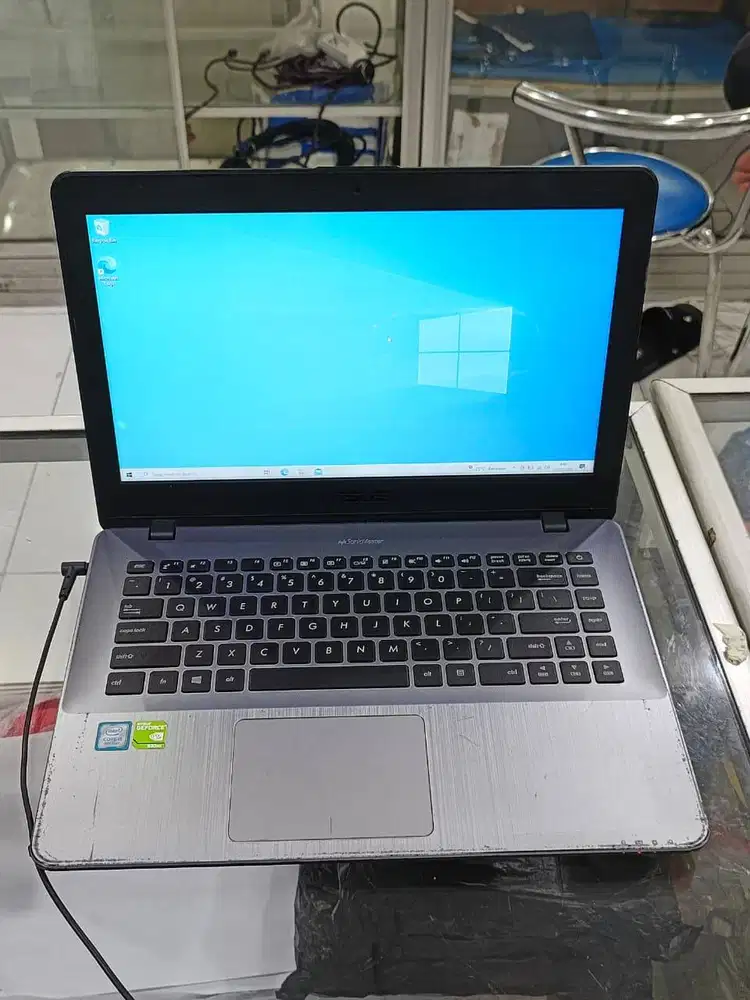 [HARGA PROMO] ASUS VIVOBOOK A442U - VGA NVDIA GeForce 930MX
