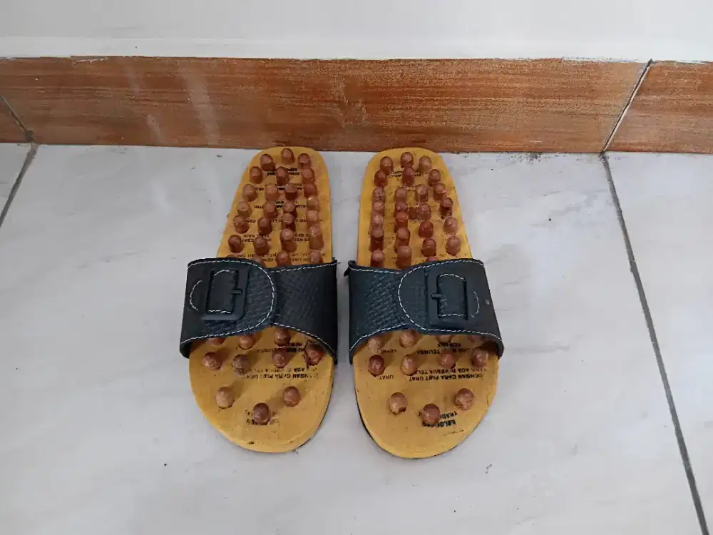 Sendal Terapi Kesehatan