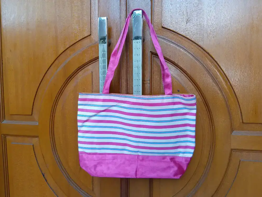 Totebag Wanita Motif Garis