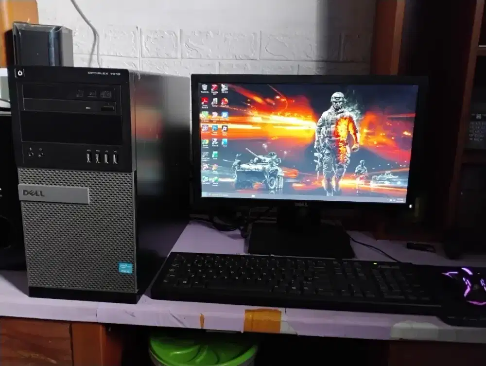 Pc editing dell / intel core i5 + ram 8gb + monitor 19inch siap pakai